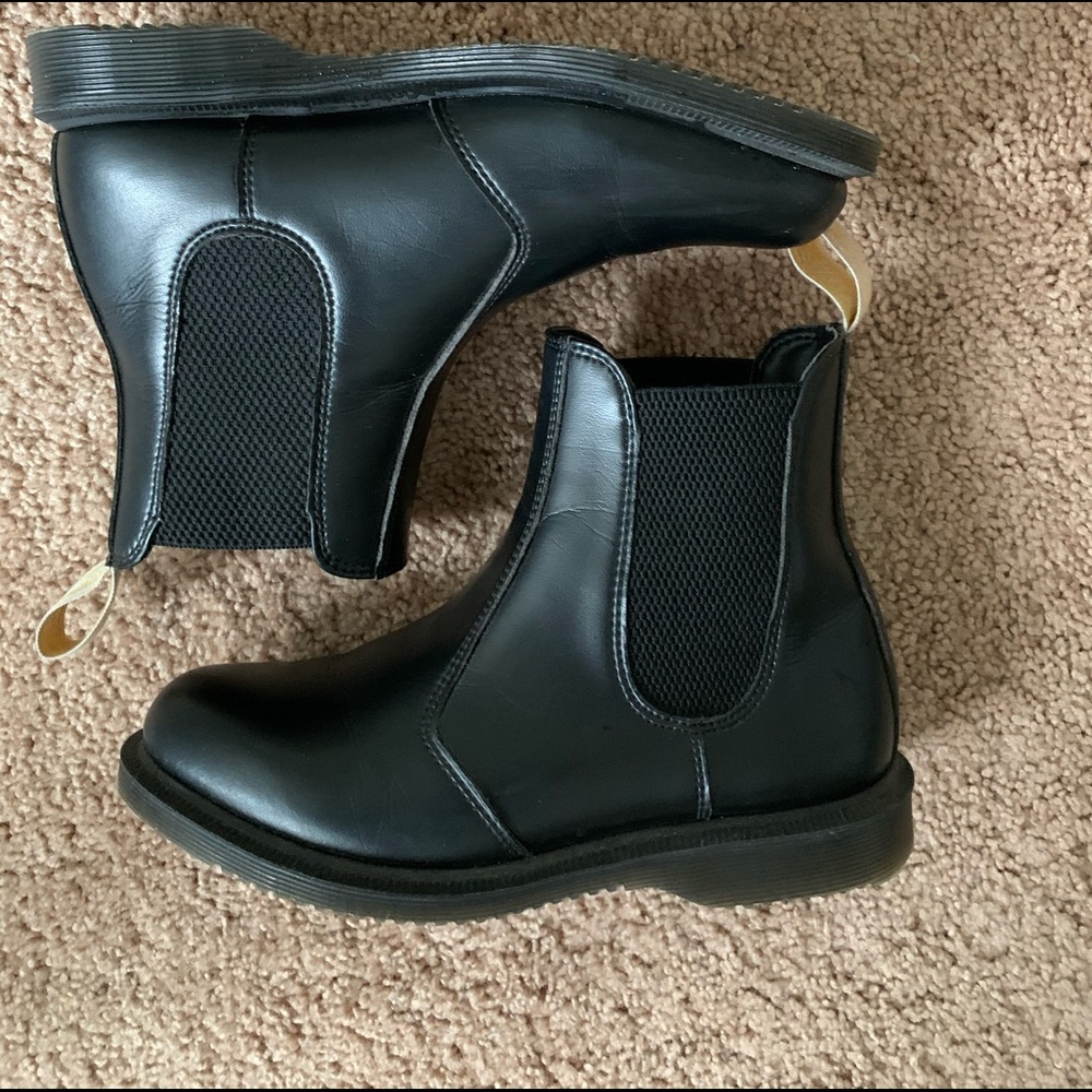 Dr. Marten Vegan Flora Chelsea Boot